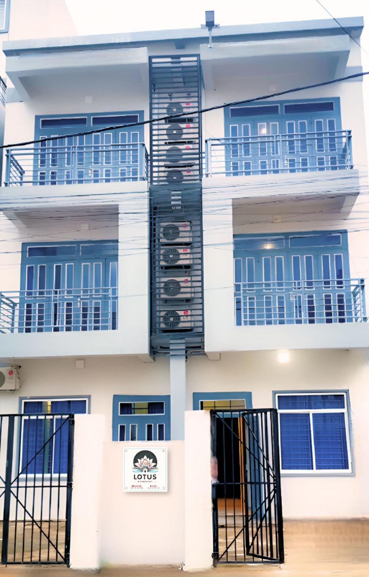 Lotus Homestay Sihanoukville Exteriör bild